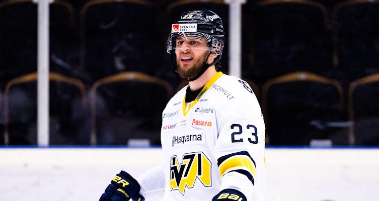 Södertälje förstärker backbesättningen