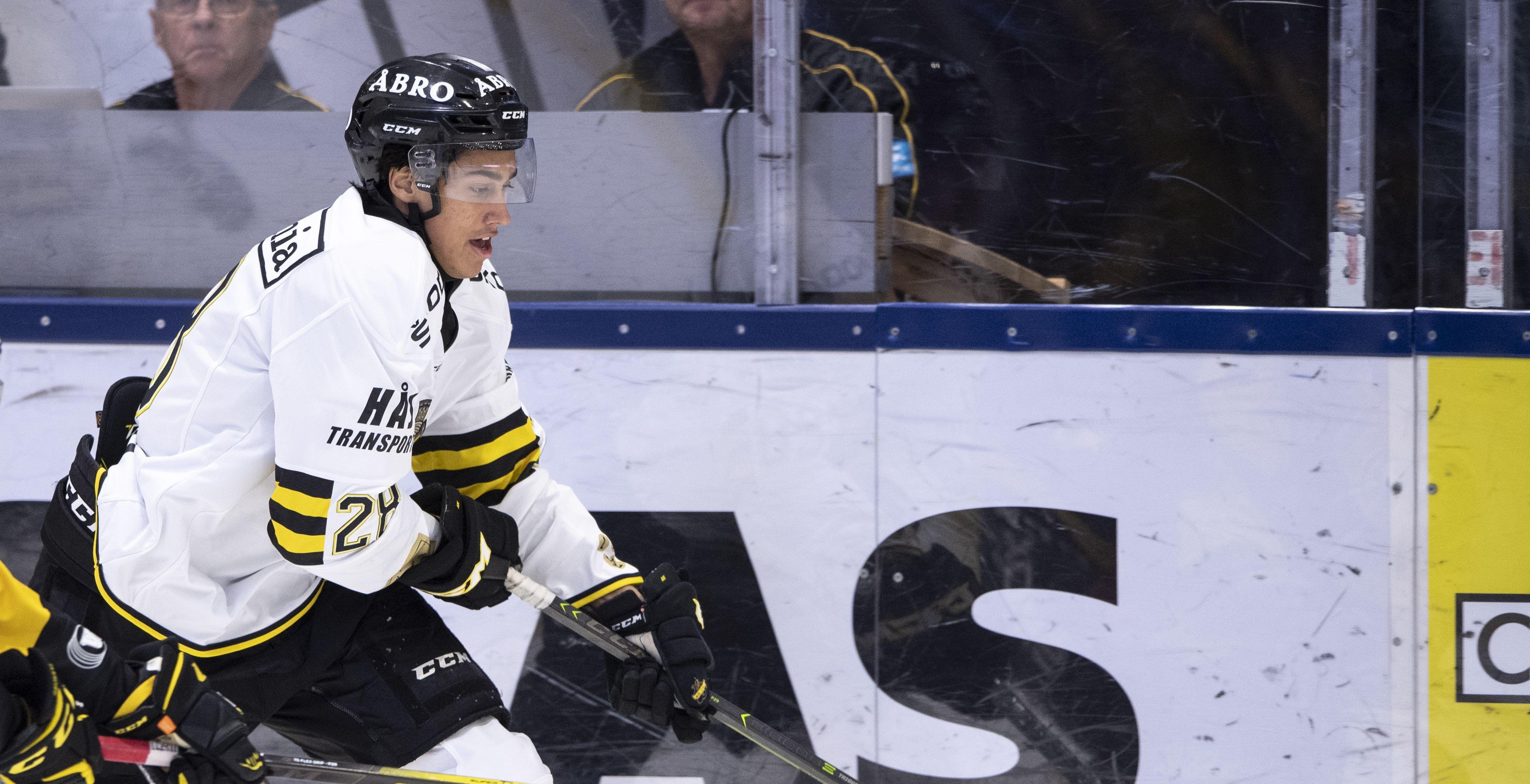 Almtuna värvar från seriekonkurrenten