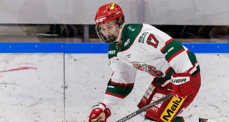 SHL-klubbar har visat intresse för stortalangen