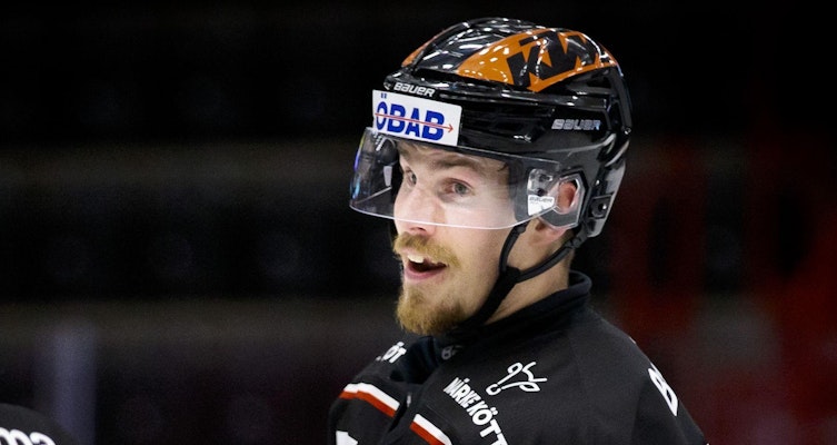 Den målfarlige forwarden blir kvar