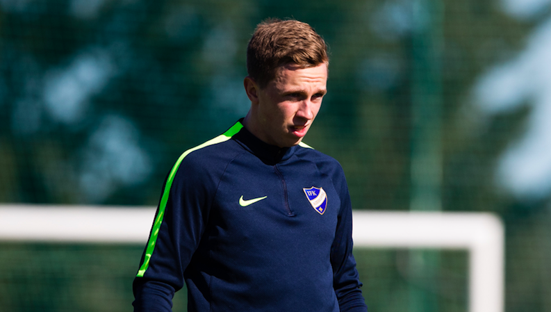 Framtiden oviss för Peking-mittfältaren