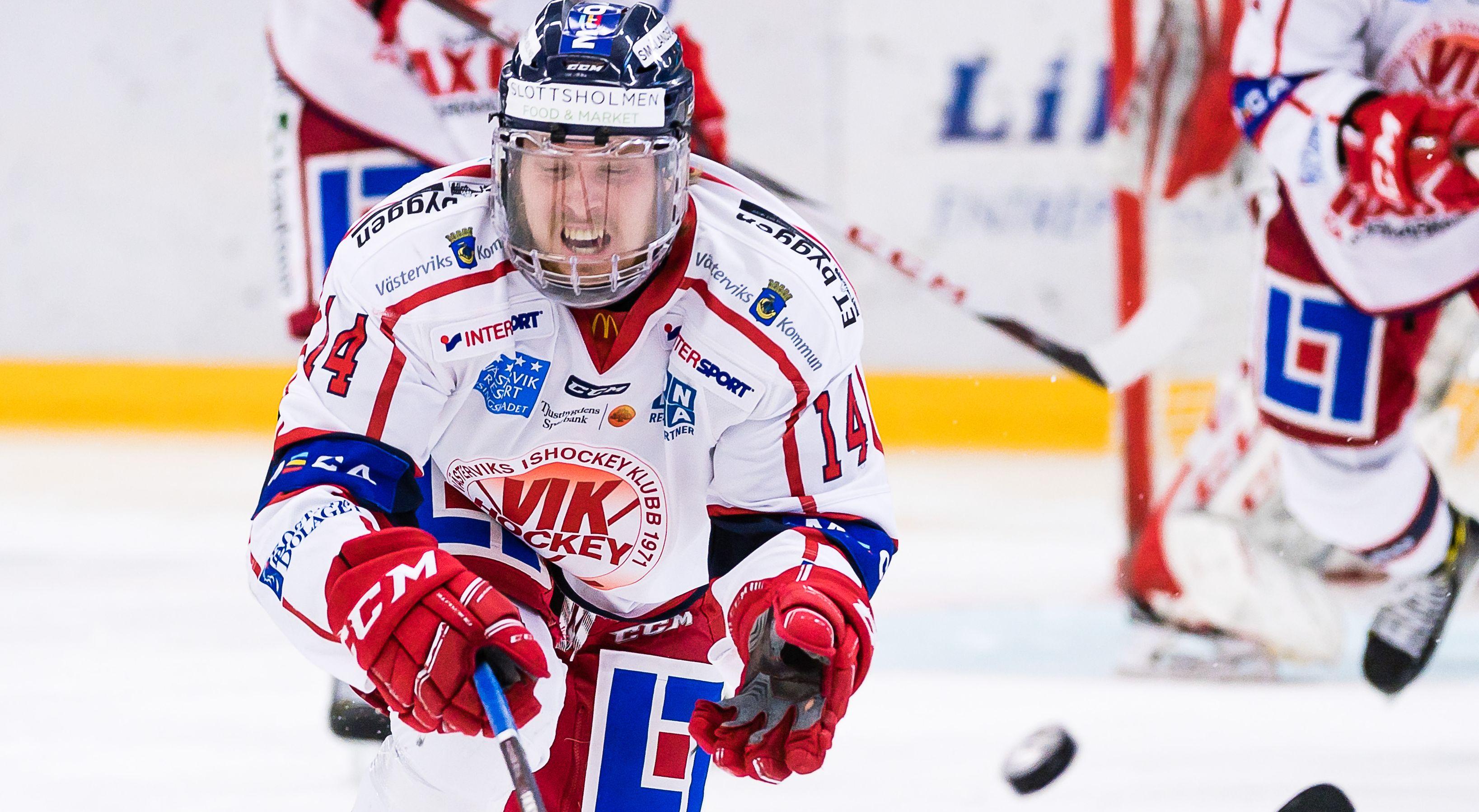 Erik Gustafsson har förlängt kontraktet