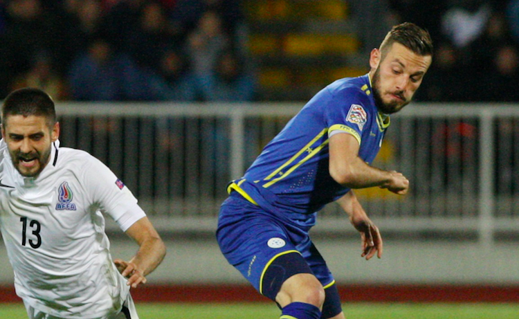 Rykte: AIK, Norrköping och Malmö intresserad av försvararen?