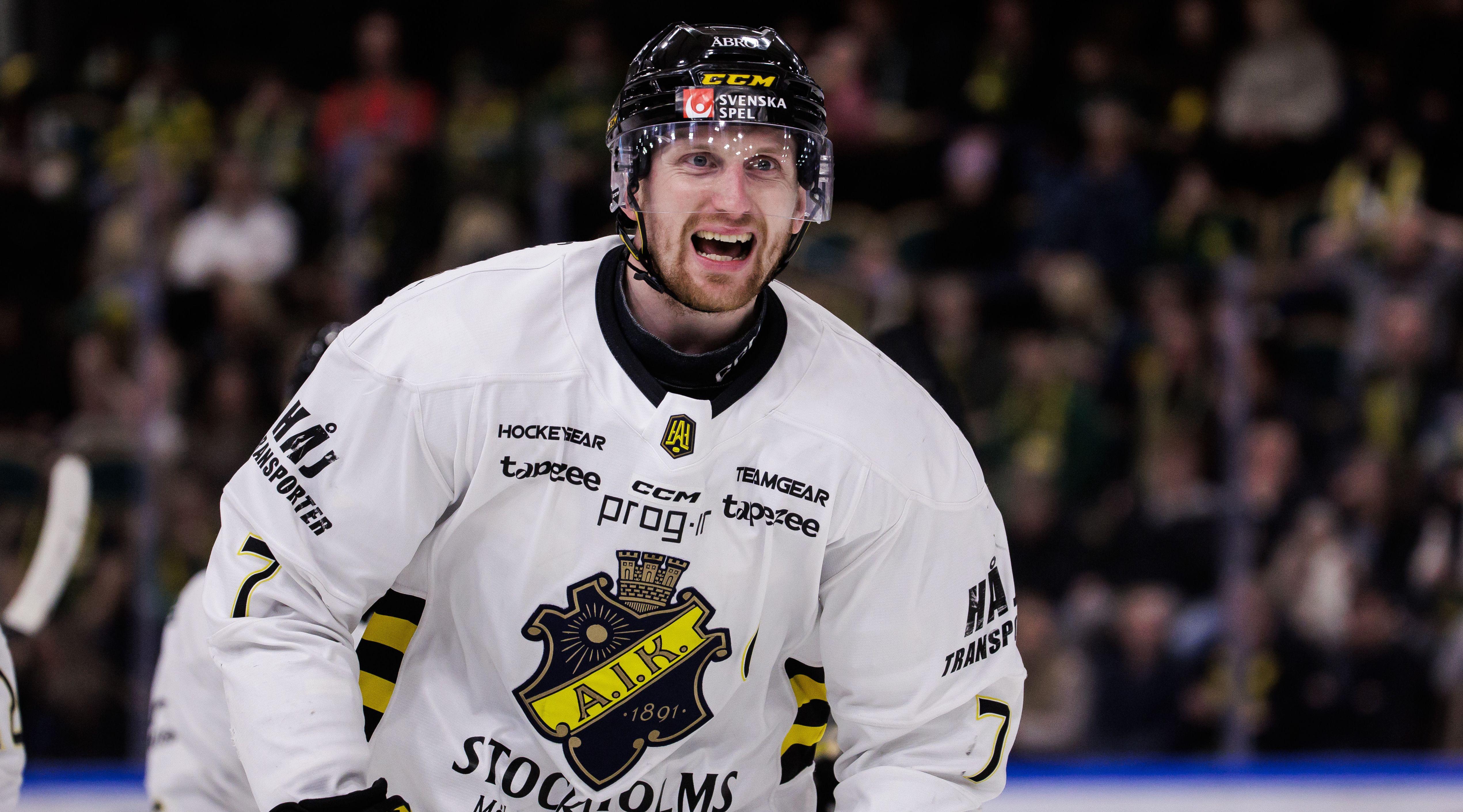 Den rutinerade backen hamnar i seriekonkurrenten