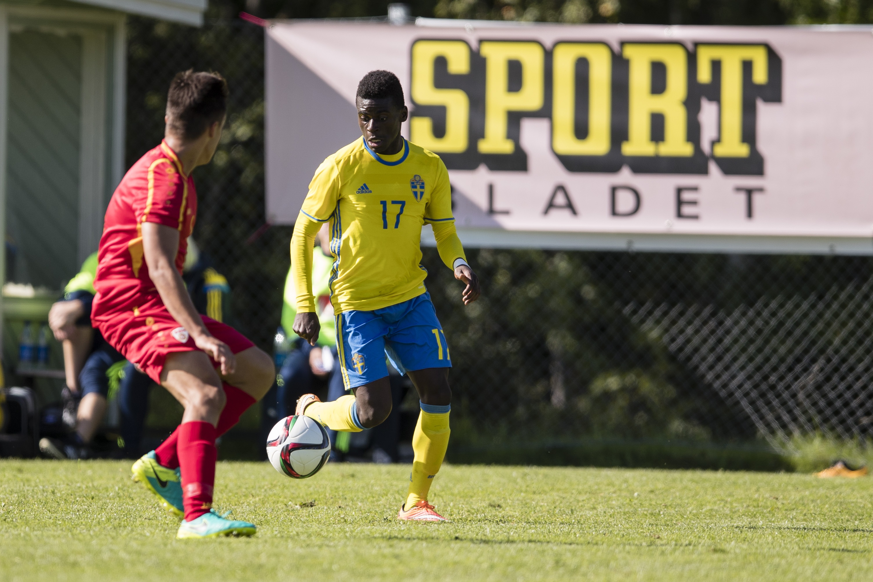 Filston Mawana till Allsvenskan