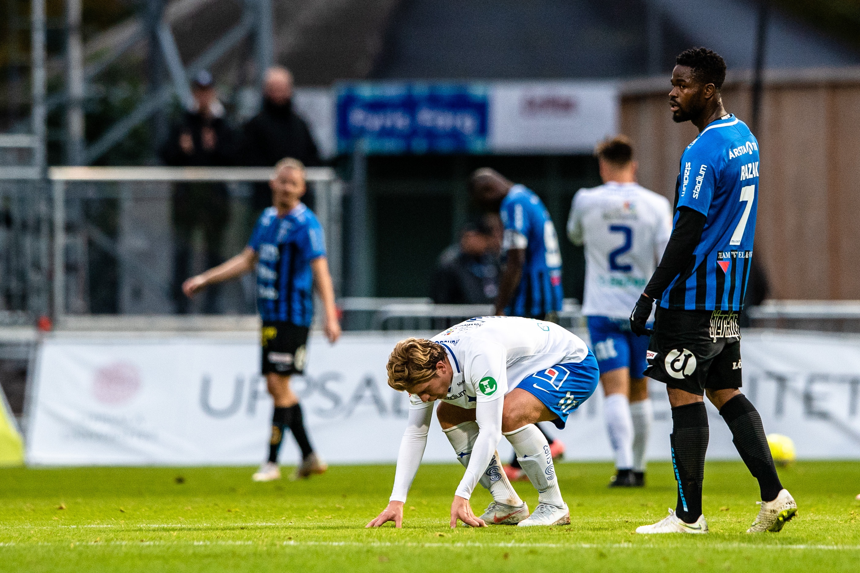 Tungt poängtapp borta mot Sirius