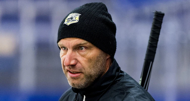 Fredrik Hallberg klar som huvudtränare för det allsvenska laget resten av säsongen