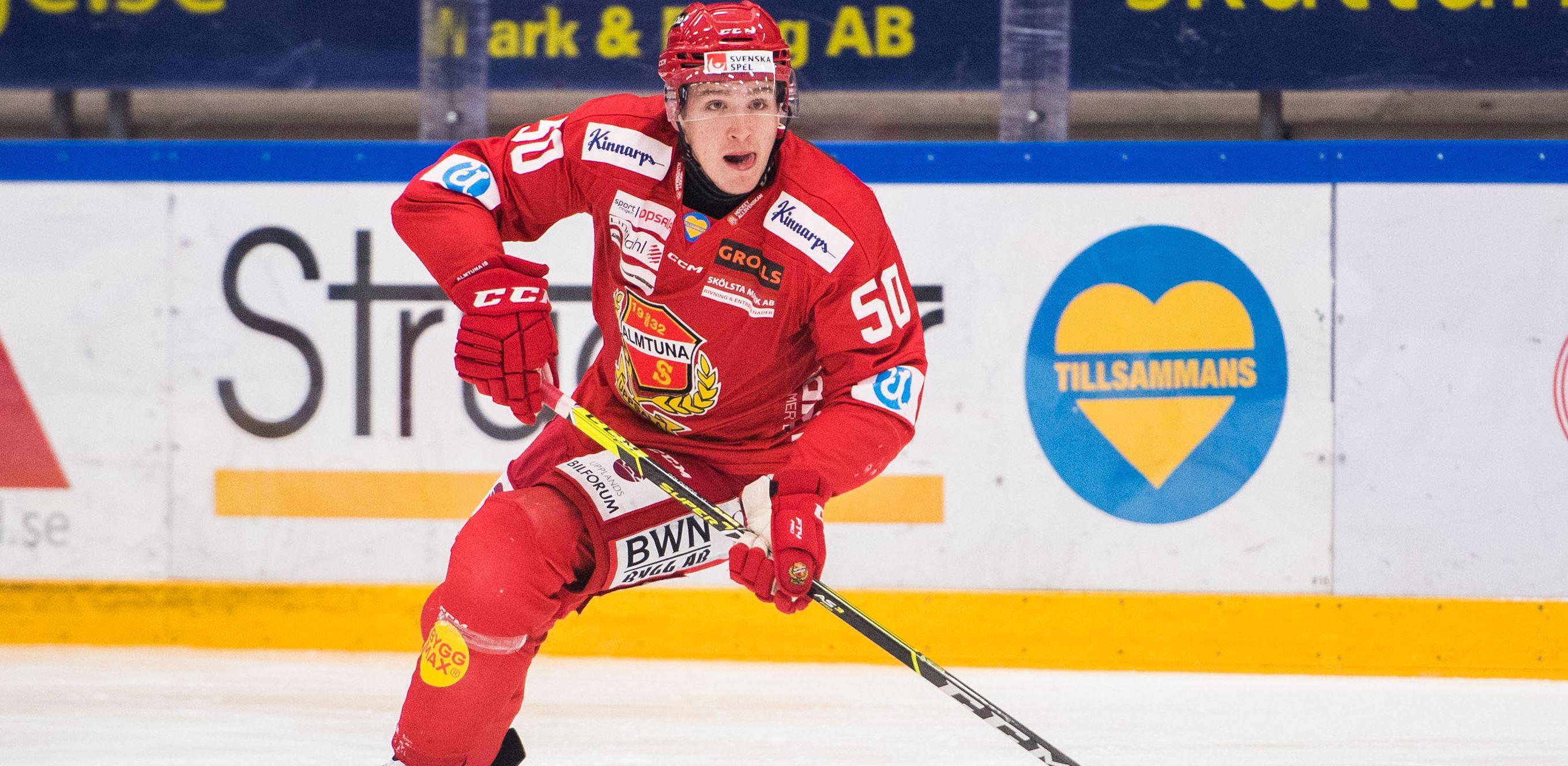 Succéforwarden blir kvar i det allsvenska laget