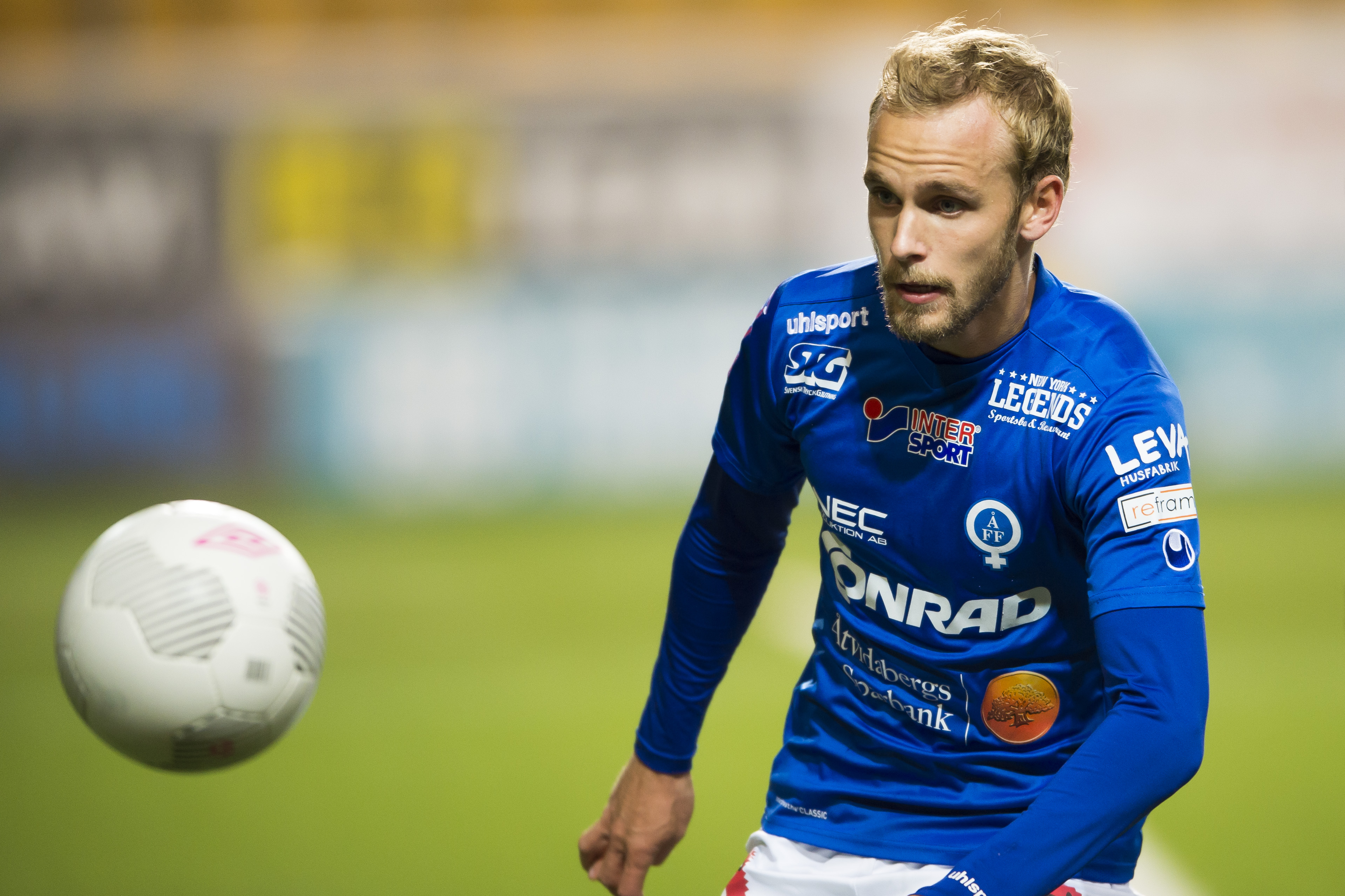 Försvararen lämnar Åtvidabergs FF