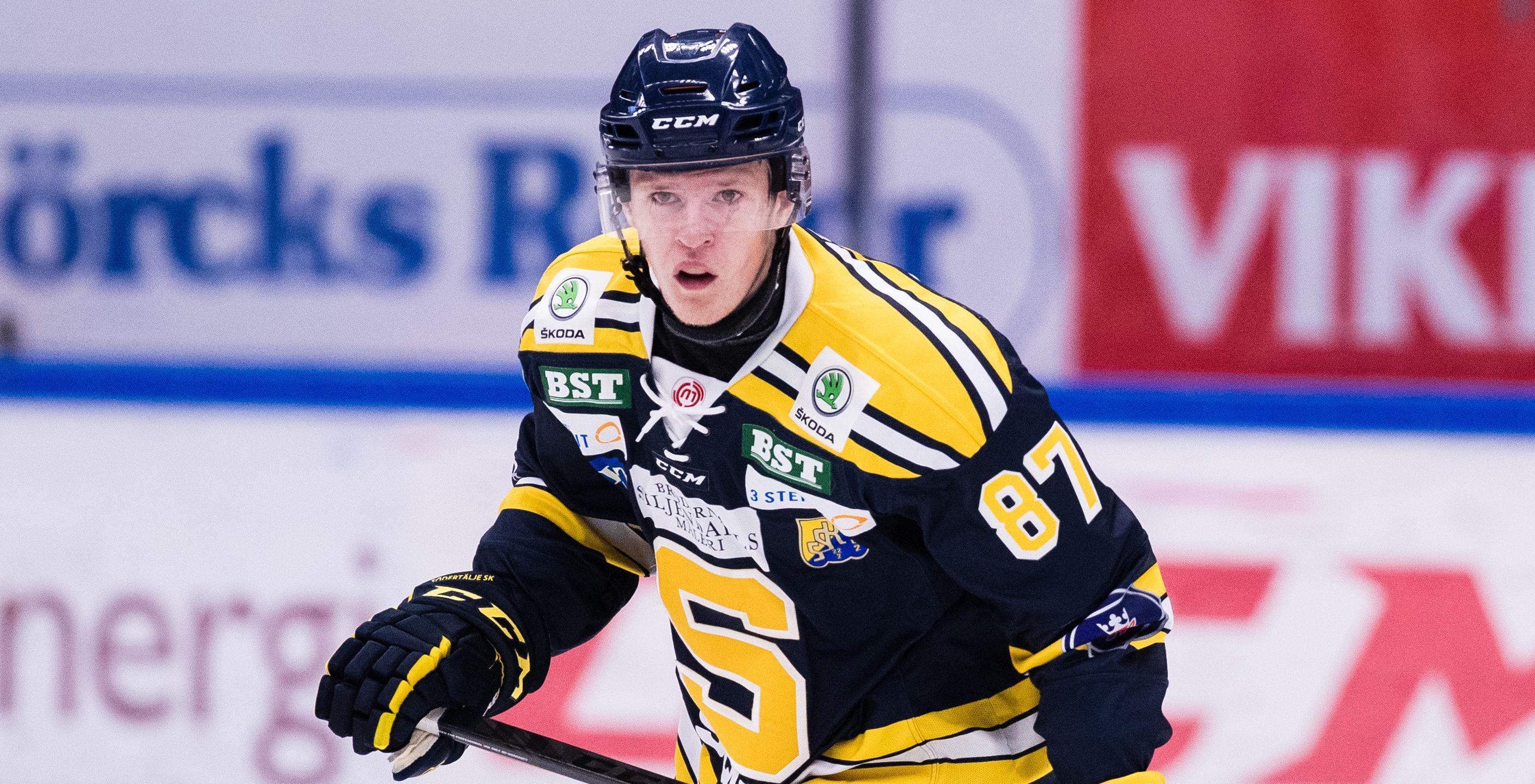 Södertälje-talangen om SHL-intresset: "Om de hört av sig till agenten vet jag inte, har inte pratat med honom på ett tag"