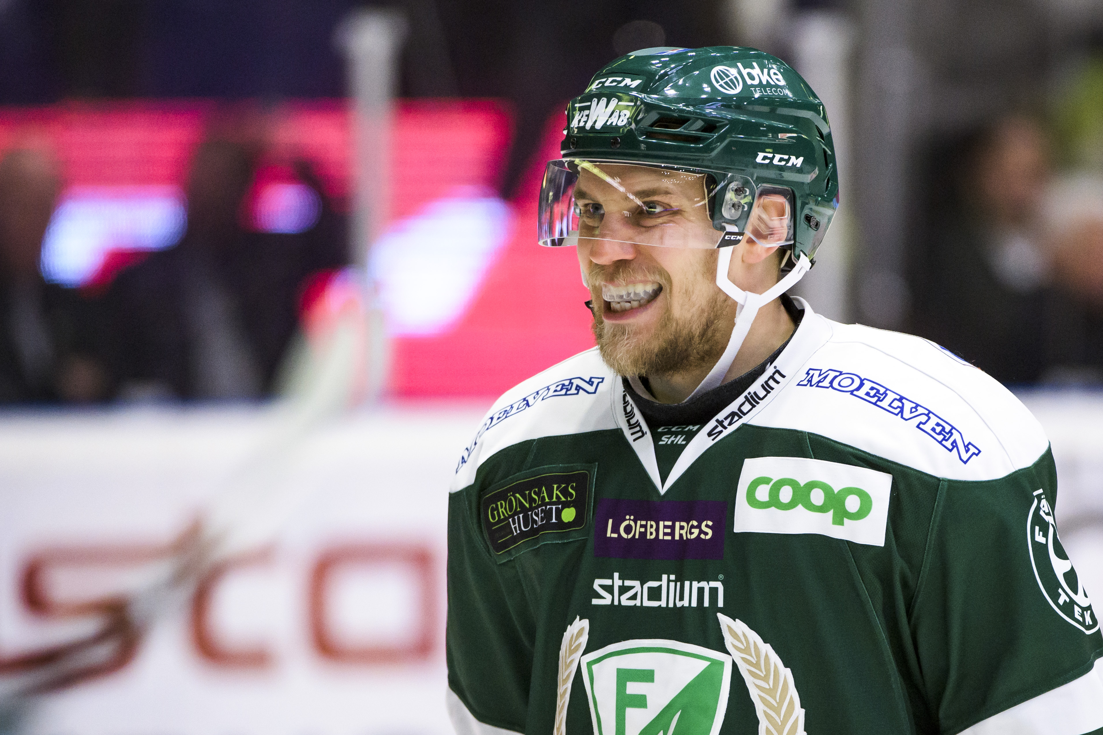 Ilari Melart om SHL-klubben: "Jag stänger inga dörrar"