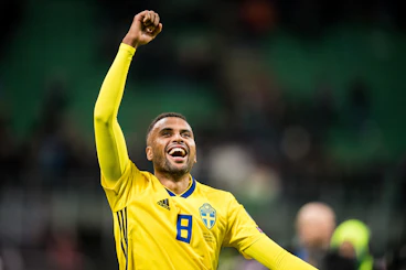Isaac Kiese Thelin i svenska landslaget