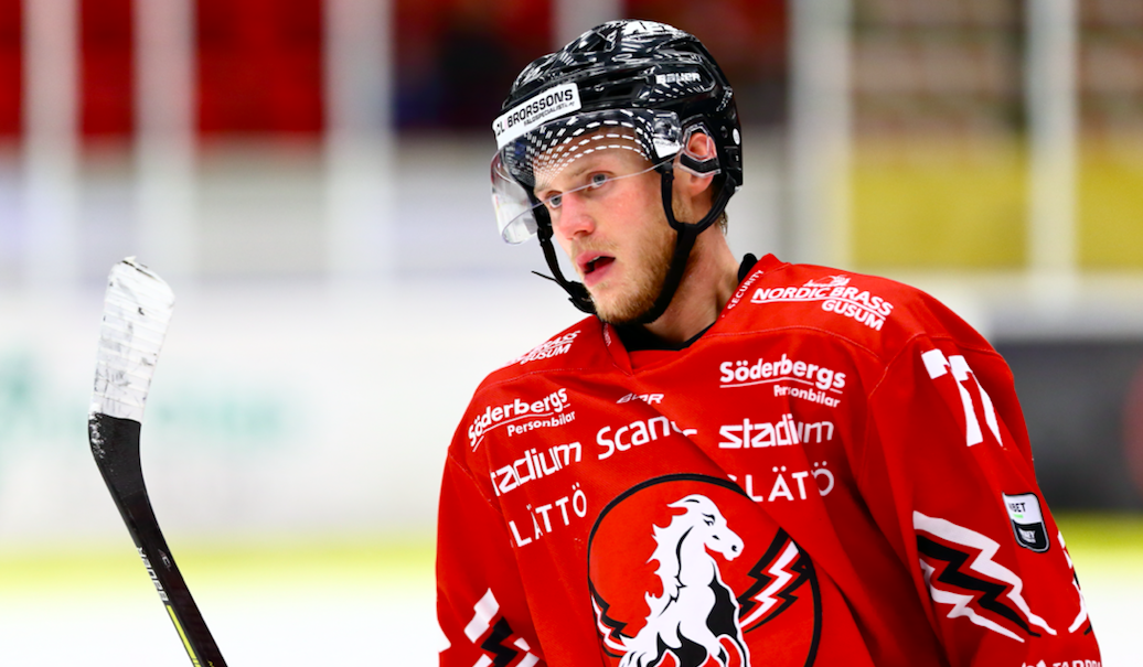 Vita Hästen gör en förändring i truppen