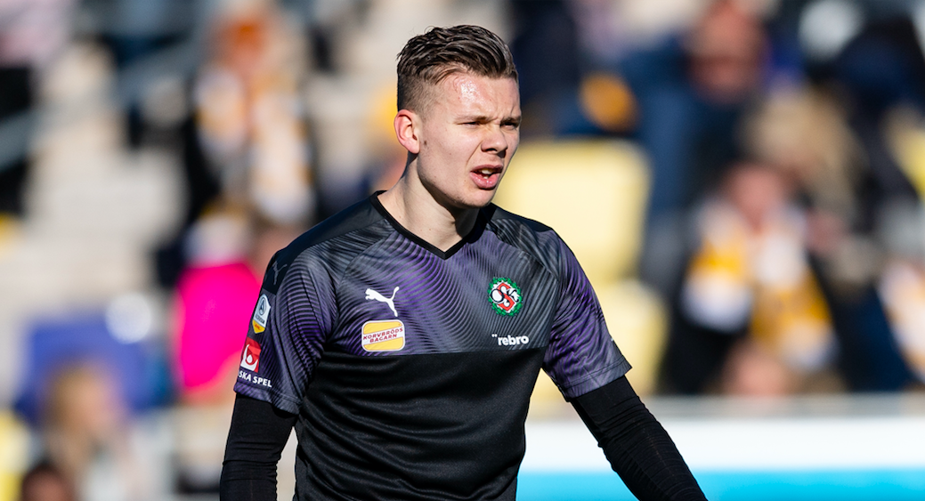 OFFICIELLT: Jake Larsson skriver nytt avtal med Örebro SK