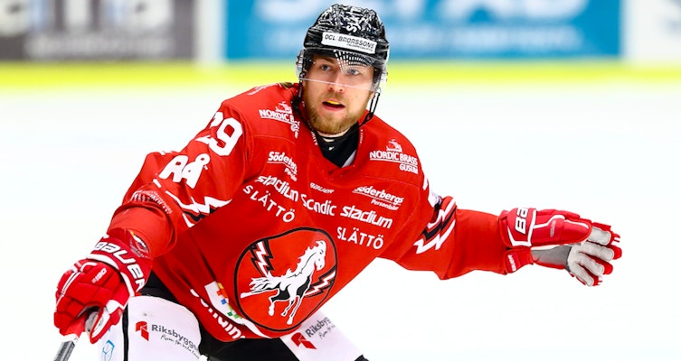 Vita Hästen gör ett backbyte