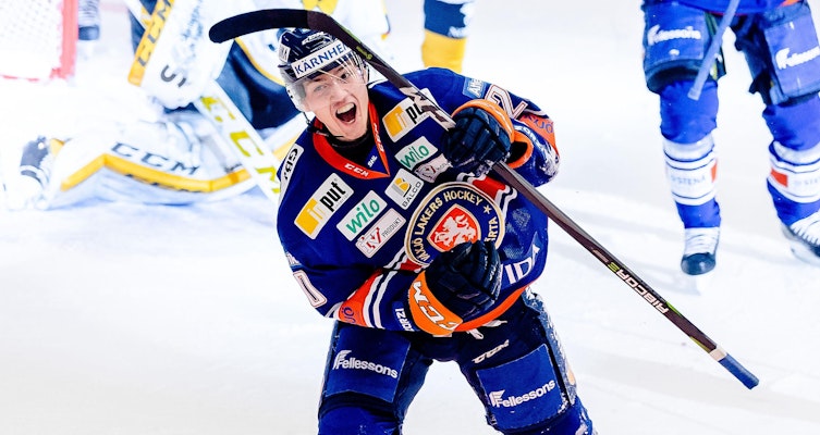 Forwarden blir kvar i det allsvenska laget