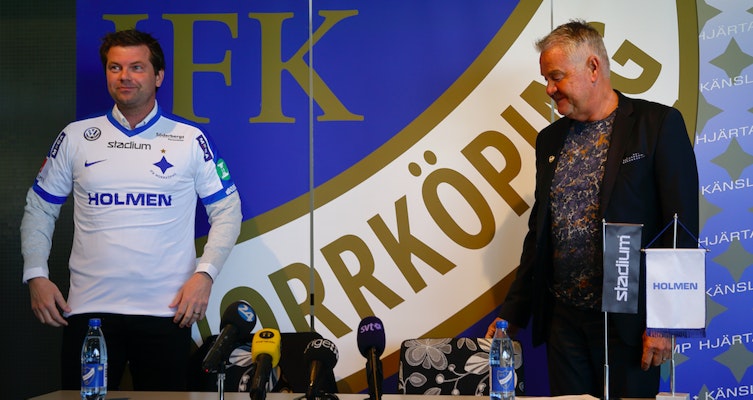 Jens Gustafsson ryktas till Malmö - Peter Hunt svarar