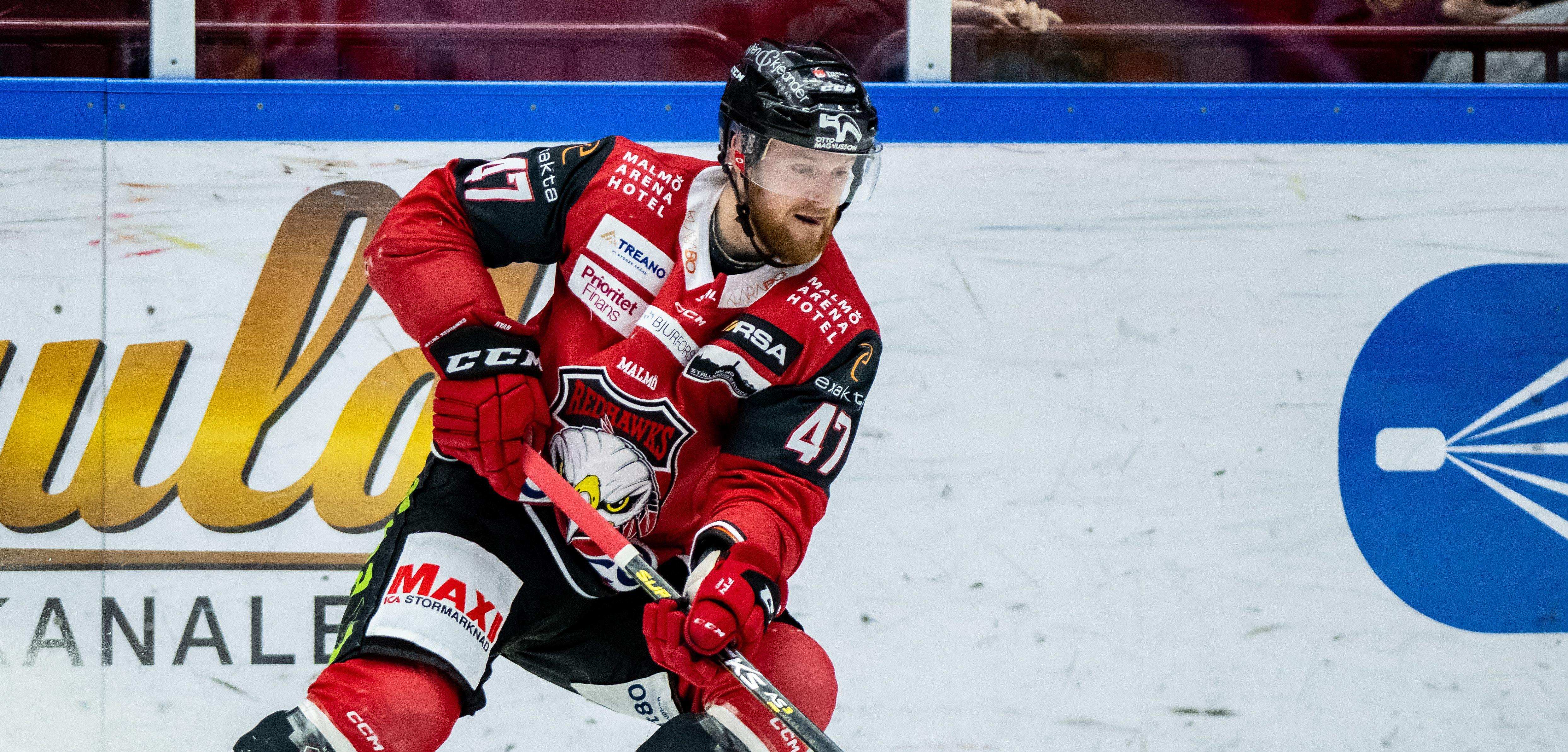 Svenskamerikanen blir kvar i SHL