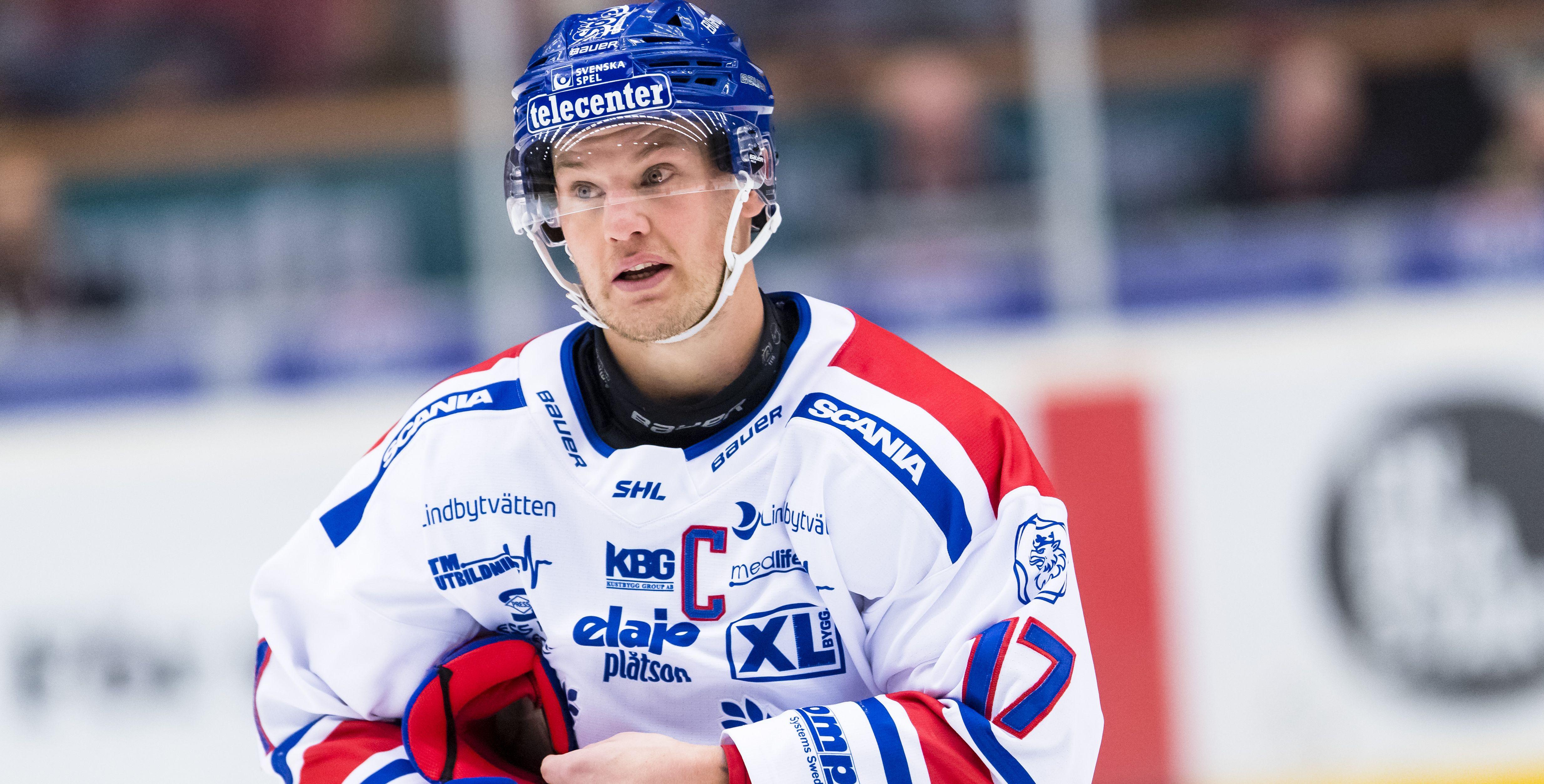 Forwarden skriver långtidskontrakt med Oskarshamn