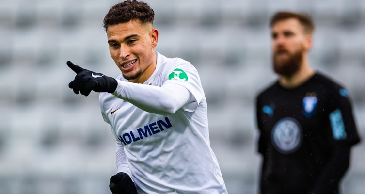 JUST NU: Flera ändringar - Larsson tillbaka i startelvan