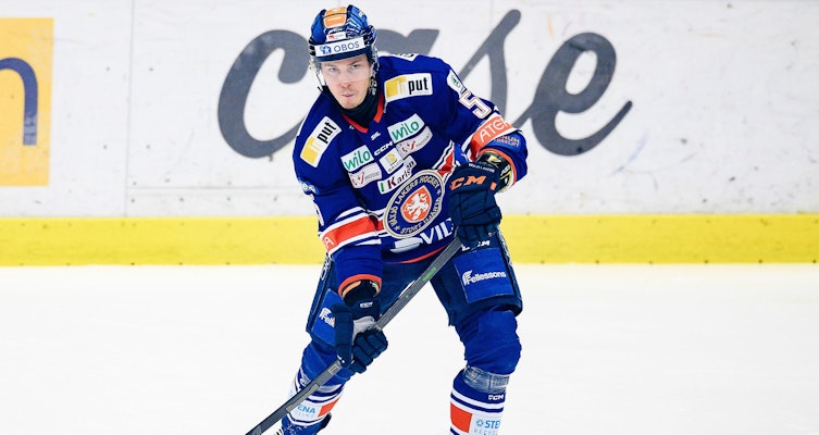 Uppges förstärka med back som har ett SM-guld på meritlistan