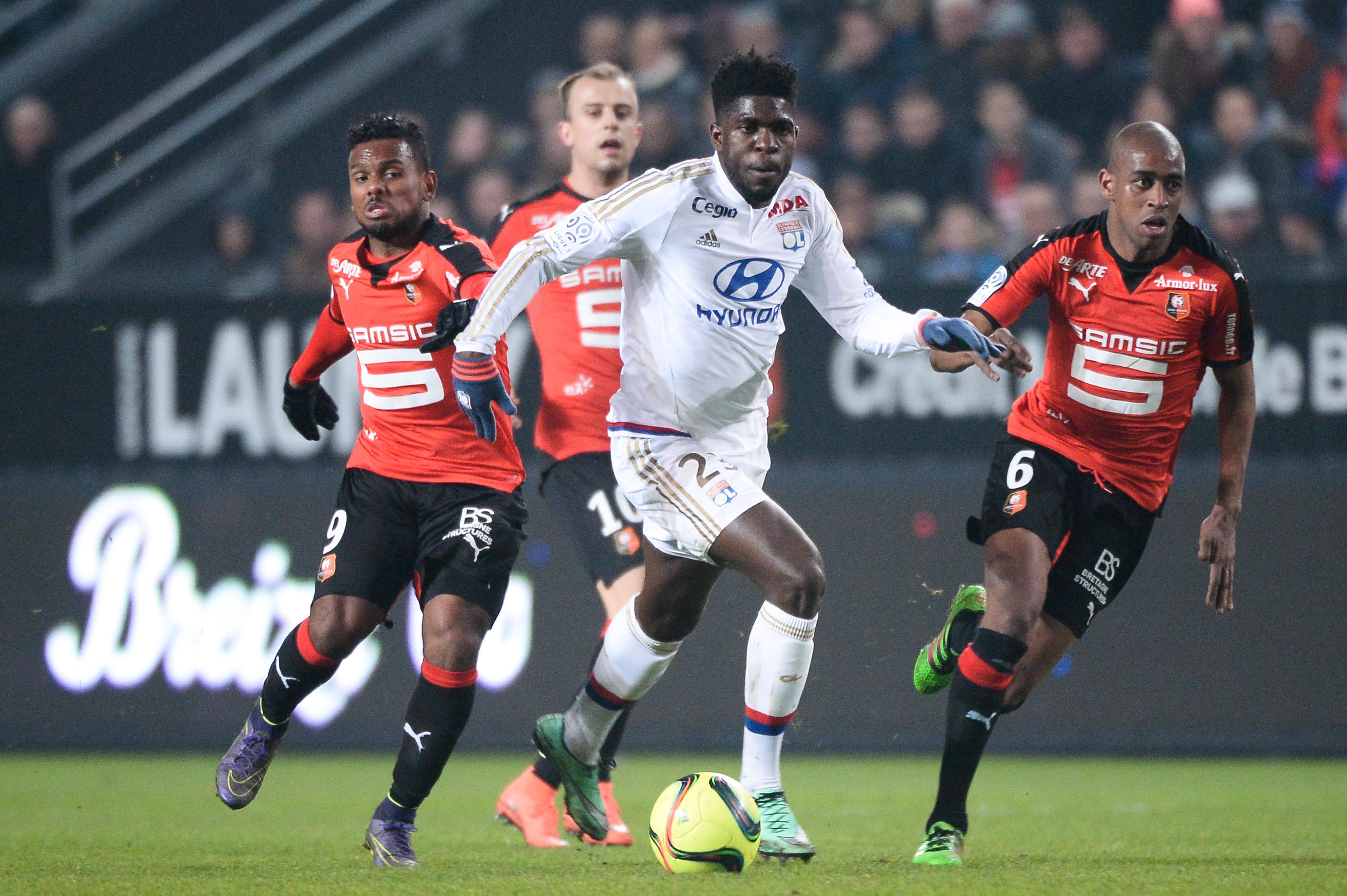 Landslagsmeriterad anfallare till Superettan