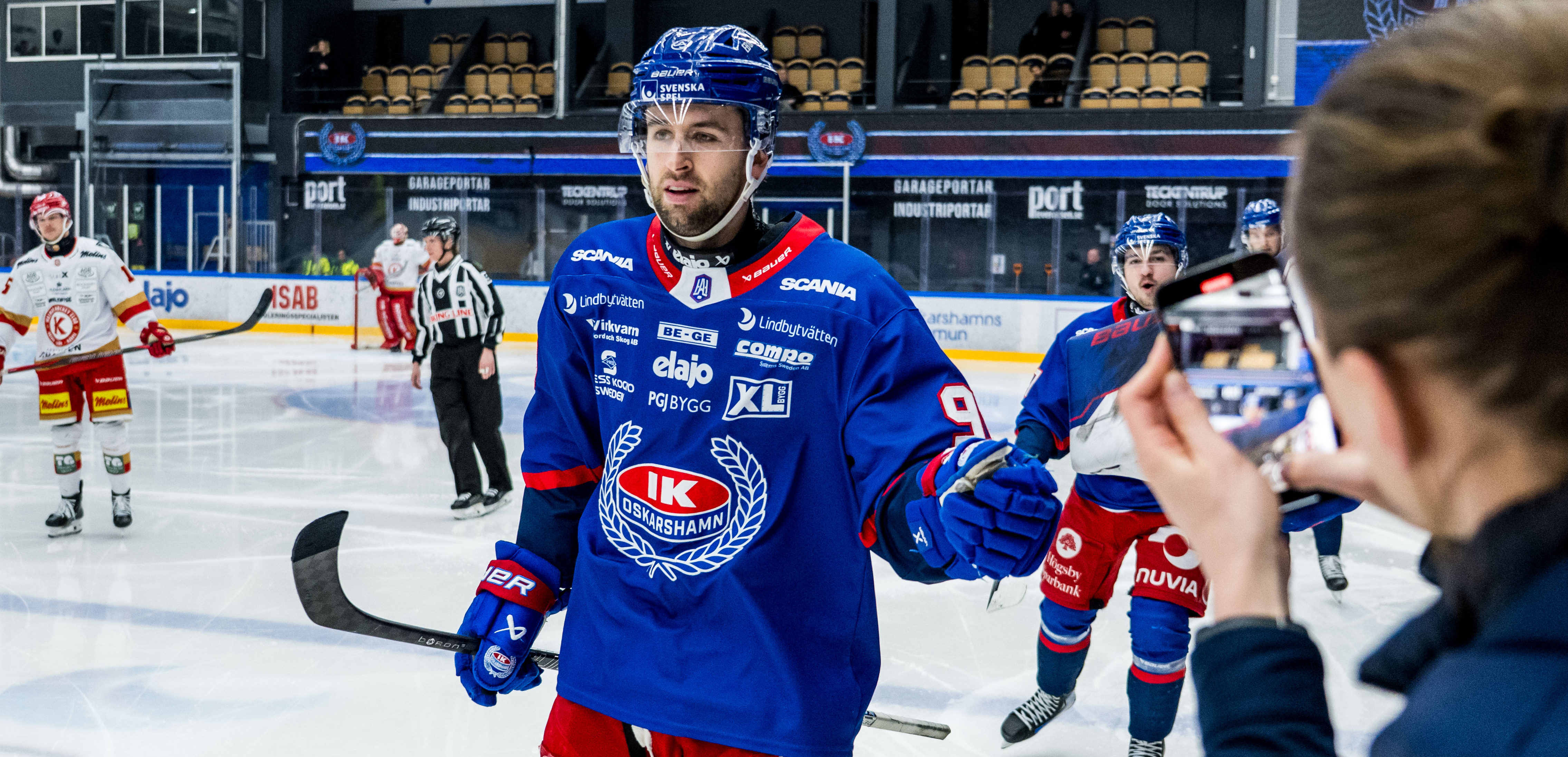 Värvar ytterligare en spelare från seriekonkurrenten