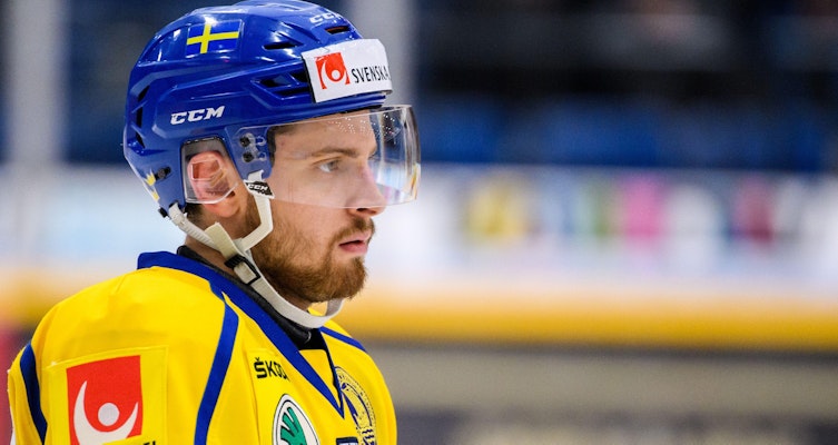Toppbacken kan lämna för KHL-spel