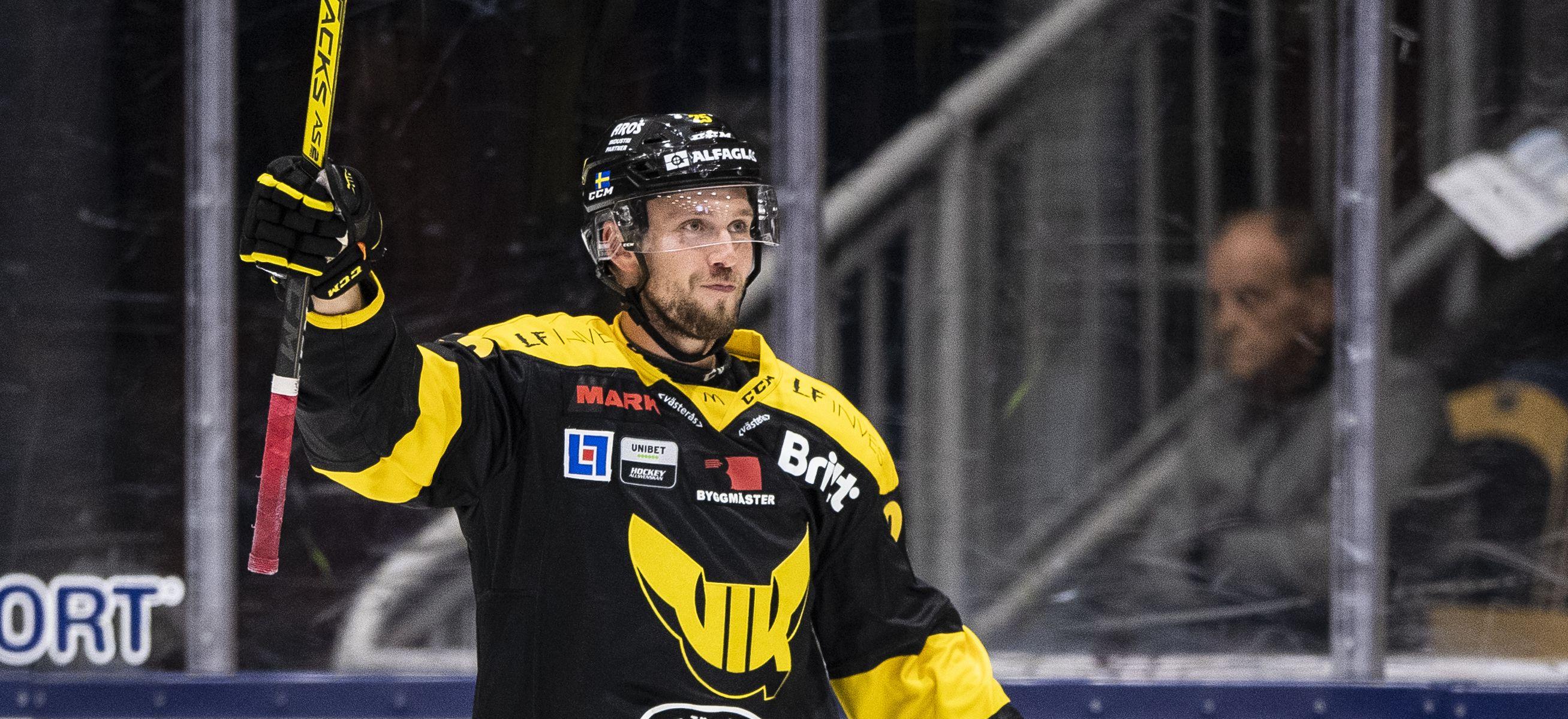 Västerås besegrade Örebro i säsongens första match - forwarden tvåmålsskytt