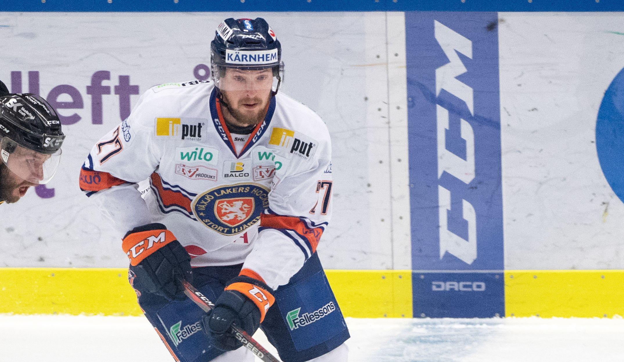Den VM-meriterade forwarden blir kvar i SHL-laget