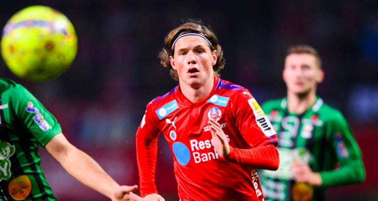Mittfältaren förlänger sitt avtal med Helsingborg