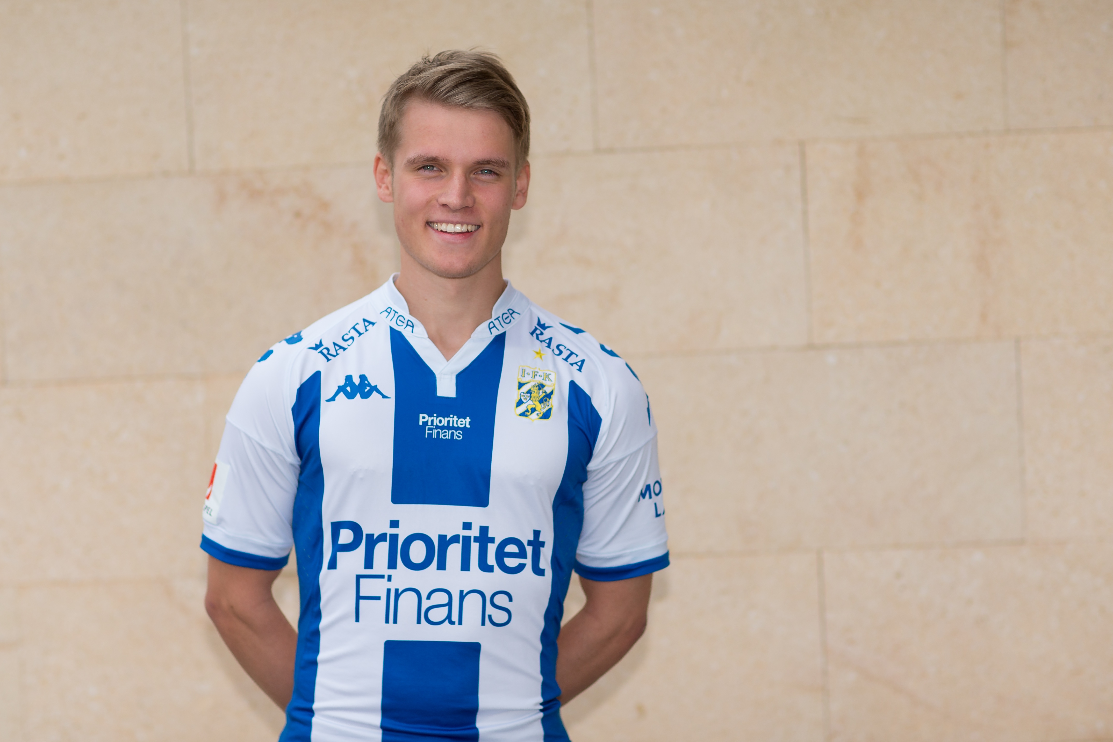 IFK Göteborg värvar mittfältare