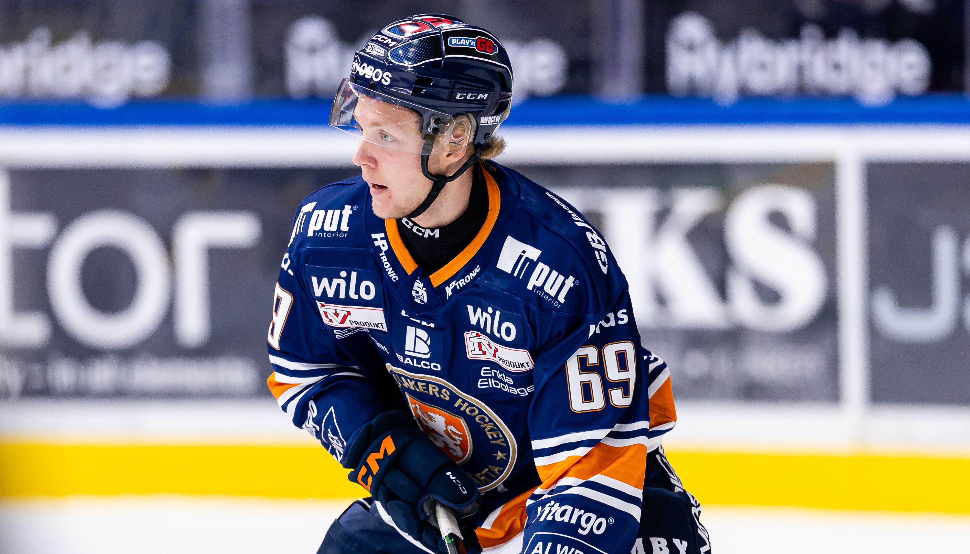 Skrivit på ett rookiekontrakt till våren 2028