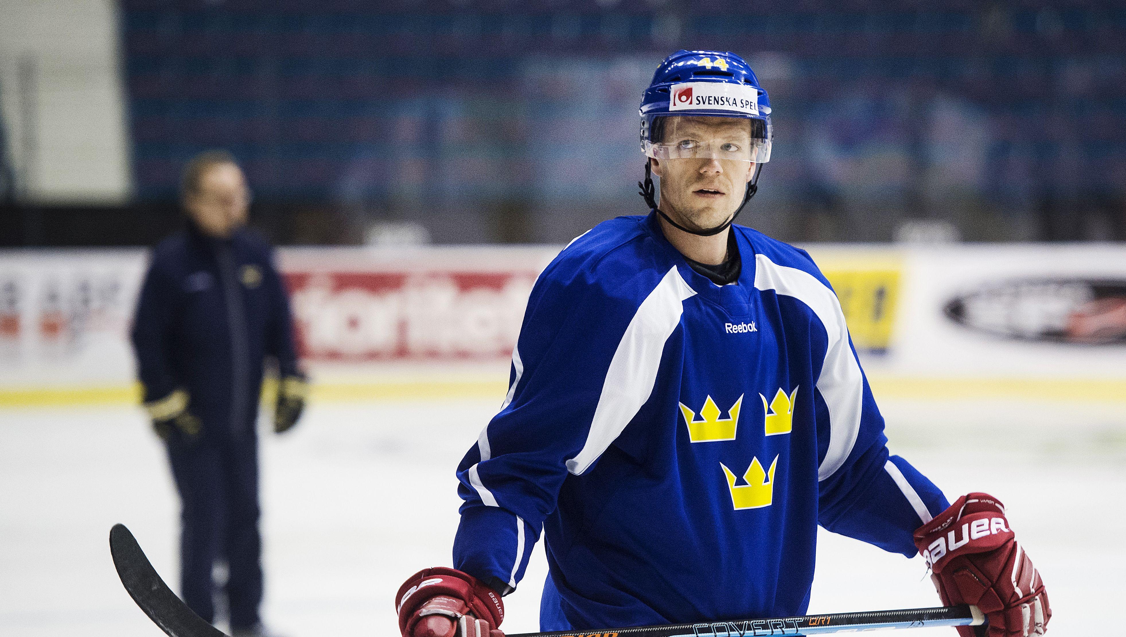 SHL-klubben har sagt upp kontraktet med spetsforwarden