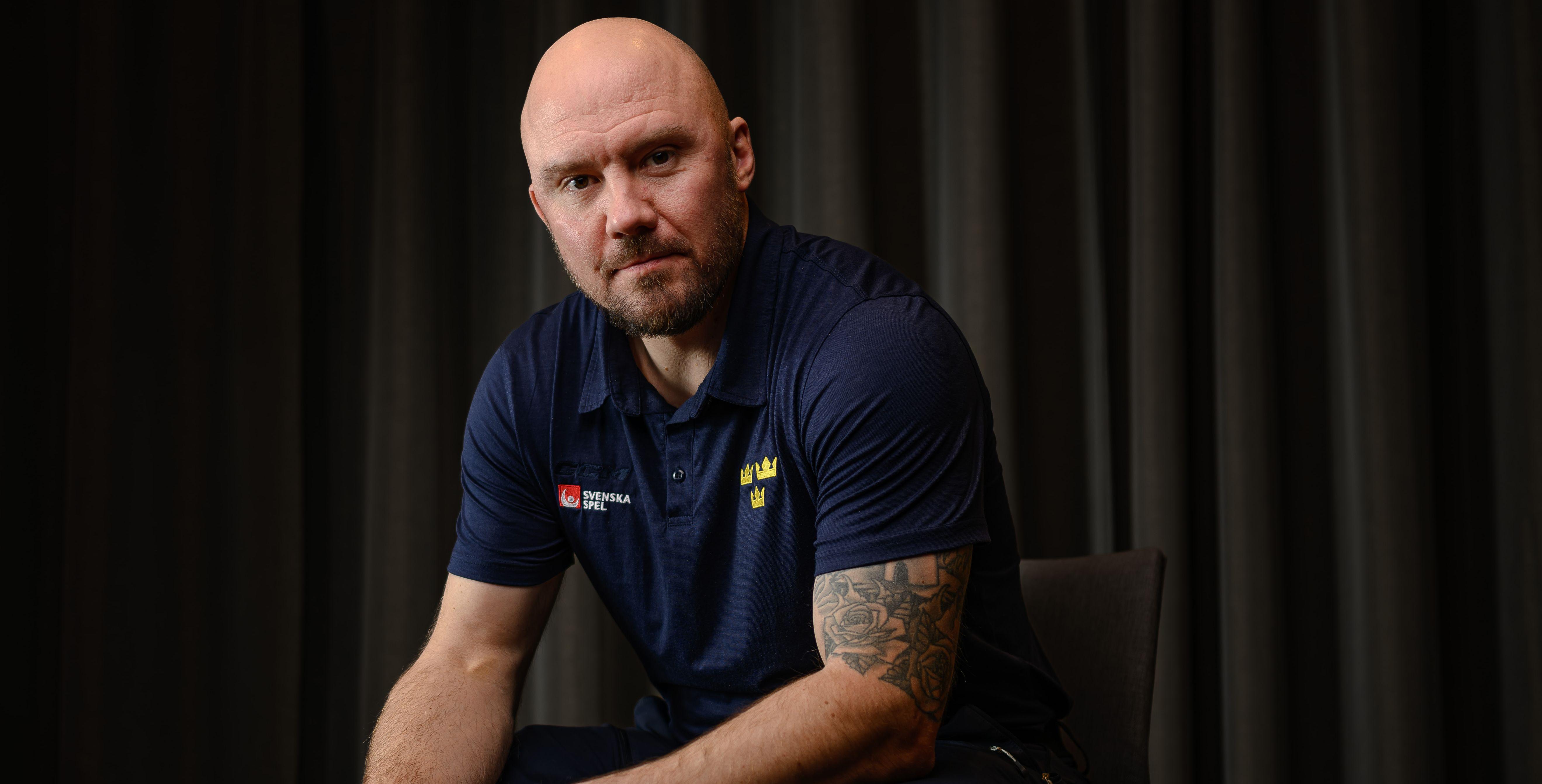 Den assisterande tränaren väntas bli kvar