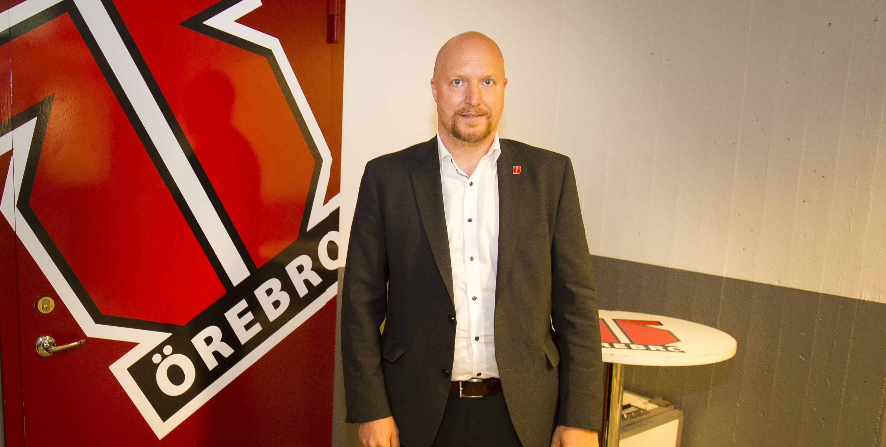 Sportchefen förlänger avtalet med SHL-klubben