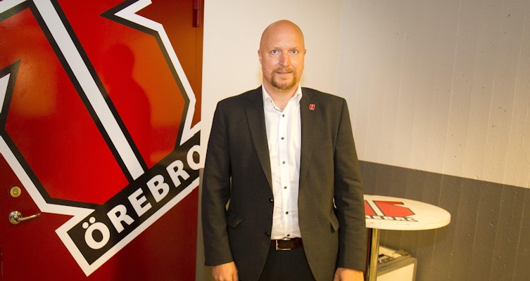 Sportchefen förlänger avtalet med SHL-klubben
