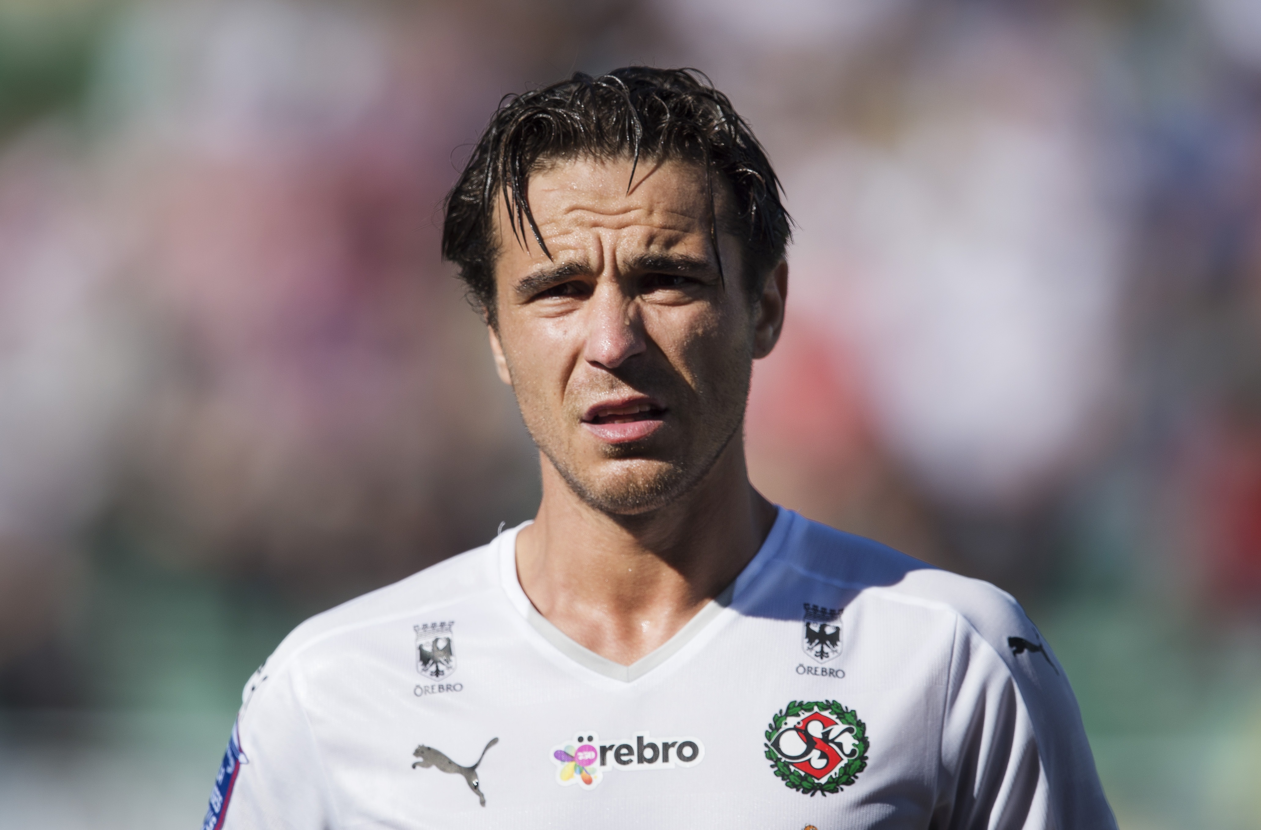 Kuggen förlänger med Örebro SK