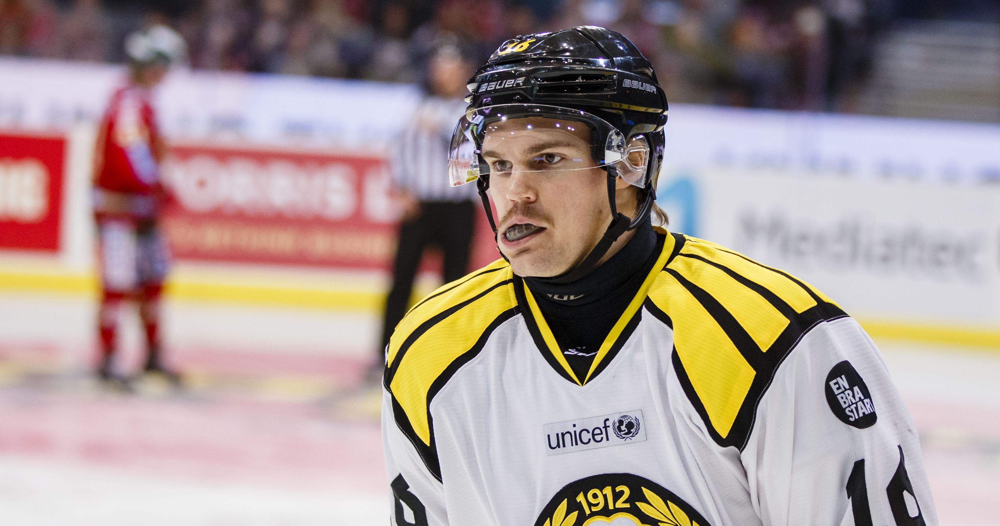 Backen med 228 SHL-matcher på meritlistan förstärker det allsvenska laget