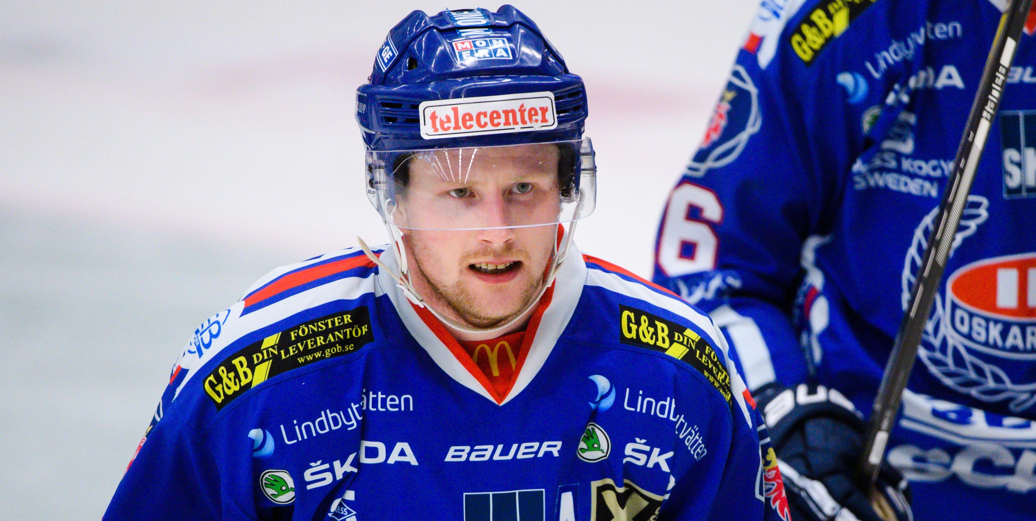 Backen avstängd i tre matcher