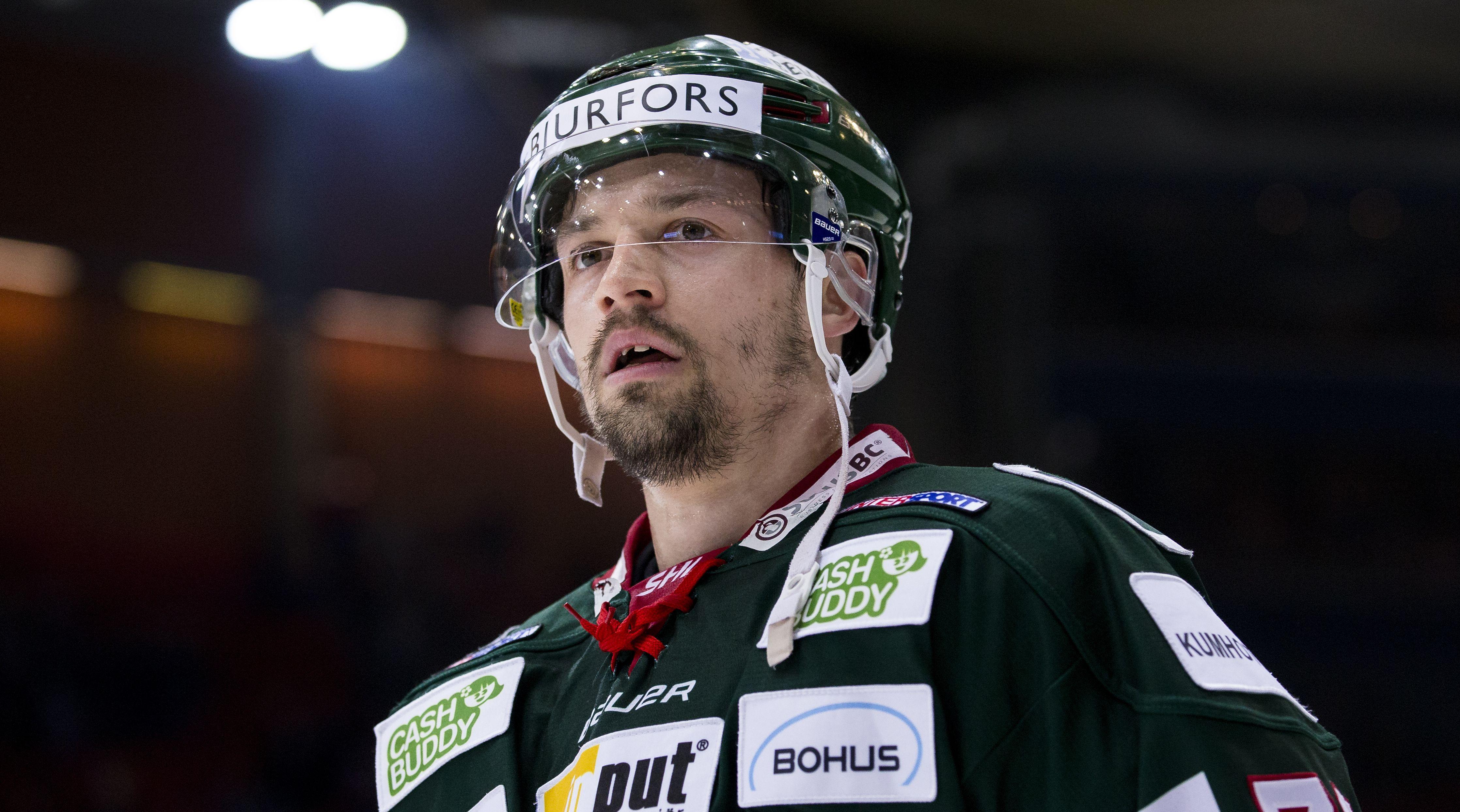 Den Tre Kronor-meriterade forwarden är tillbaka i SHL