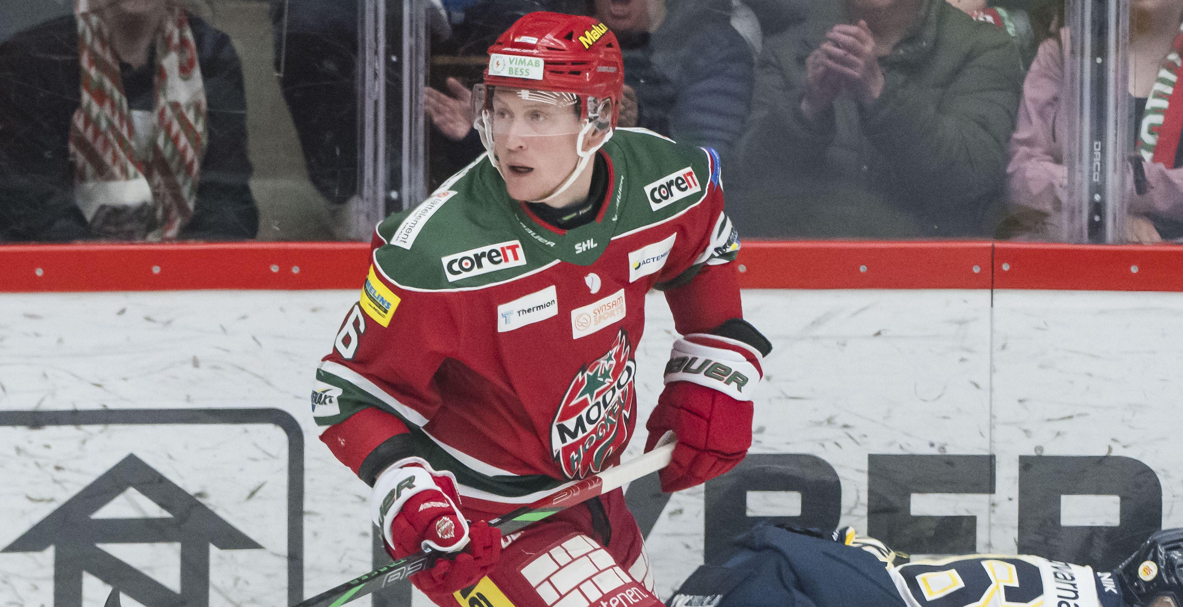 Den NHL-meriterade backen blir kvar i SHL