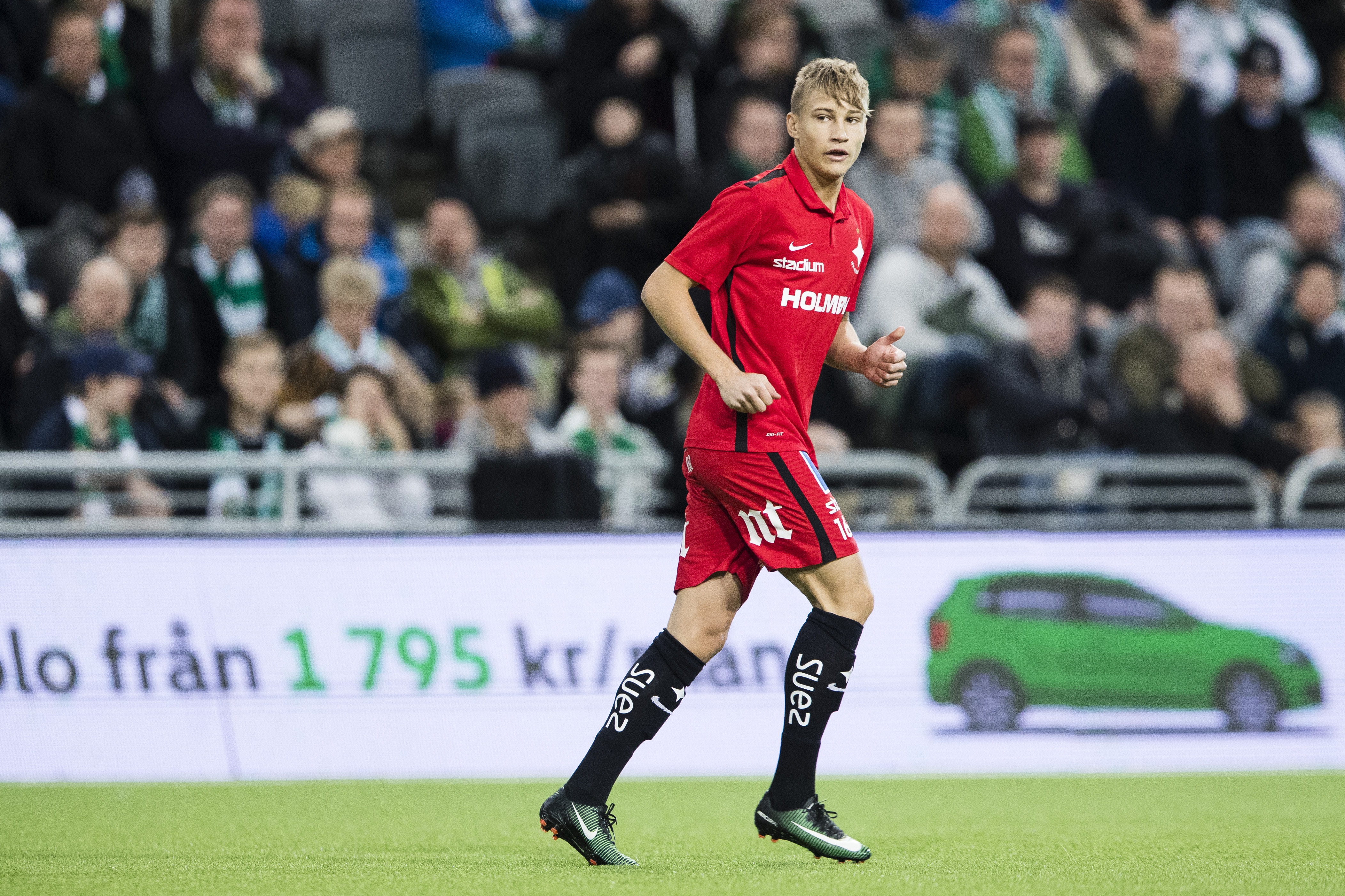 IFK-mittfältaren hyllas: "Visar att han vill vara med"