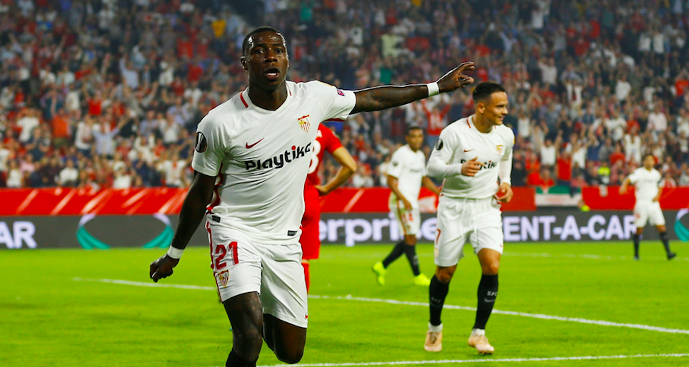 Ajax värvar från La Liga