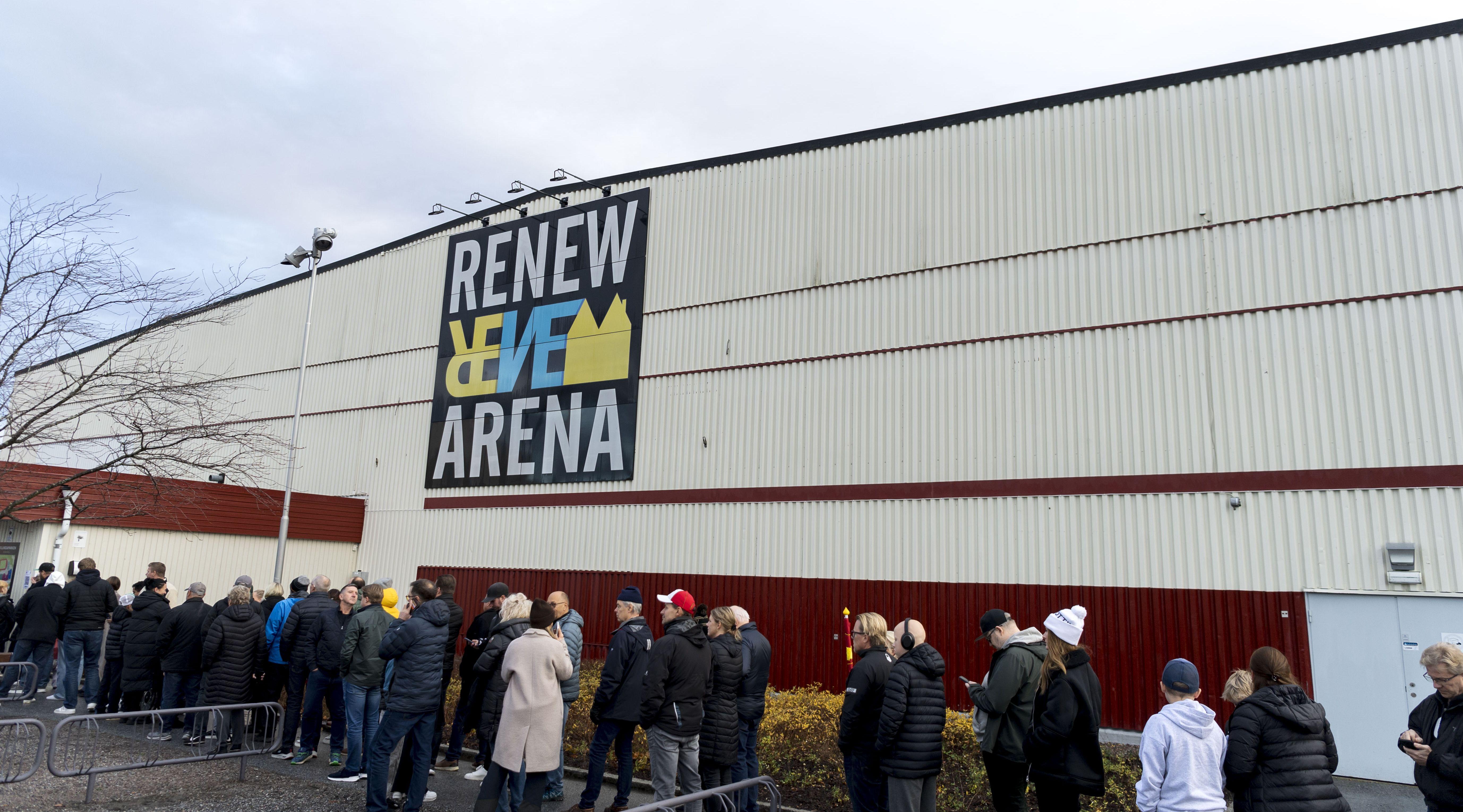 Hockeyettan-klubbens ordförande: "Alla pengar som kommer in går just nu till att betala gamla skulder"