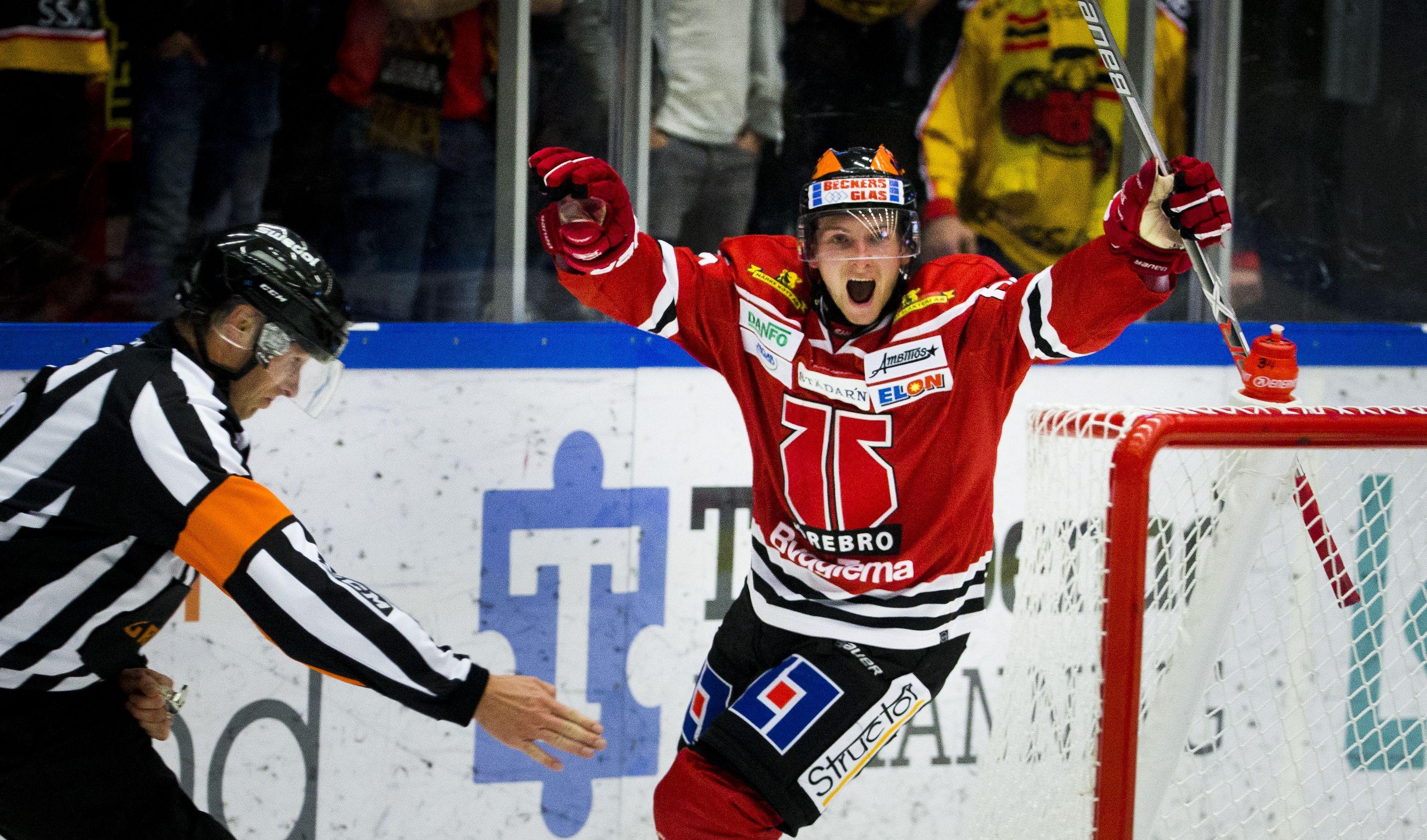 En hård smäll för SHL-laget - spetsforwarden lämnar