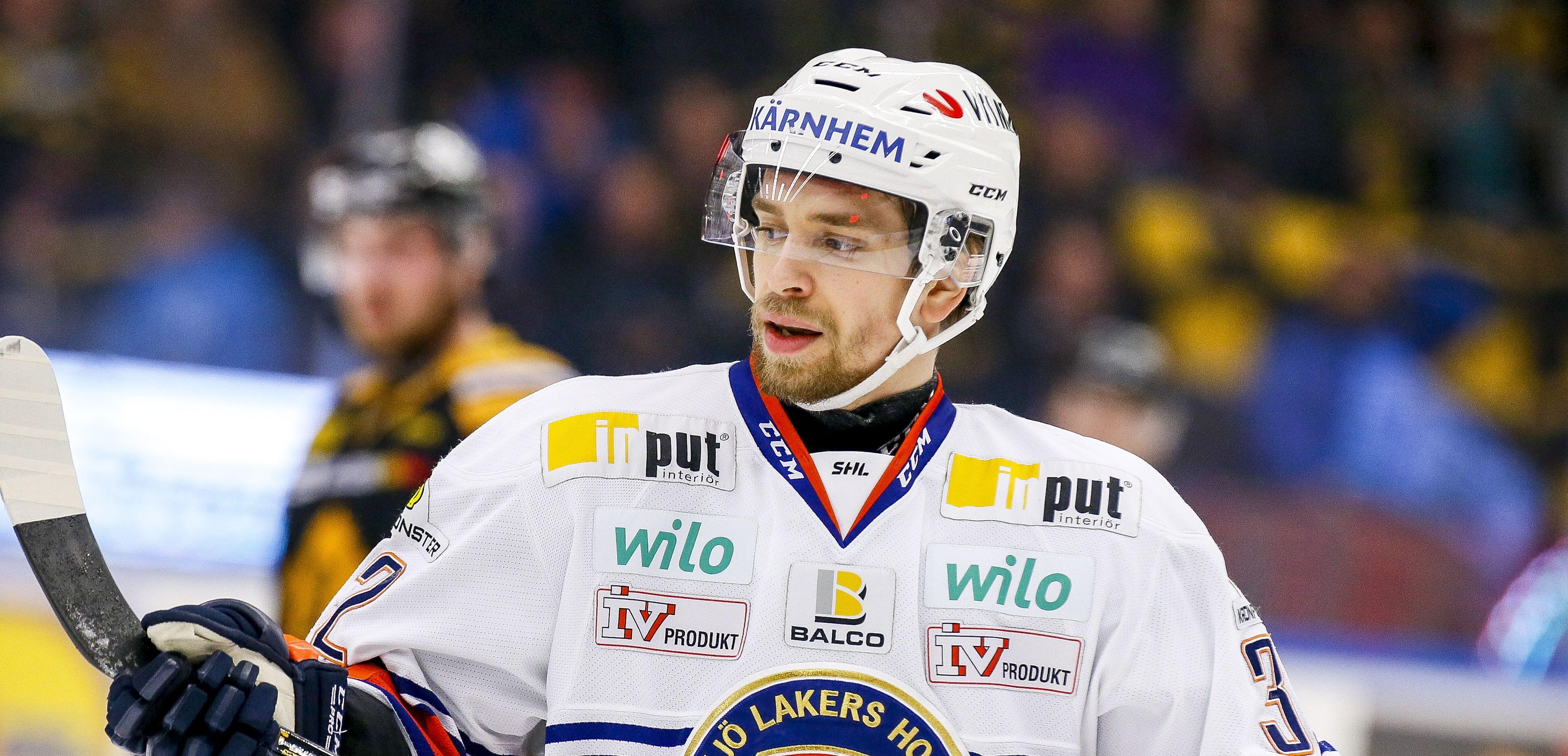 Vass forward till Örebro