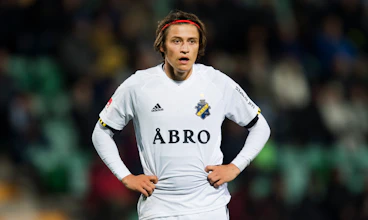 Simon Thern