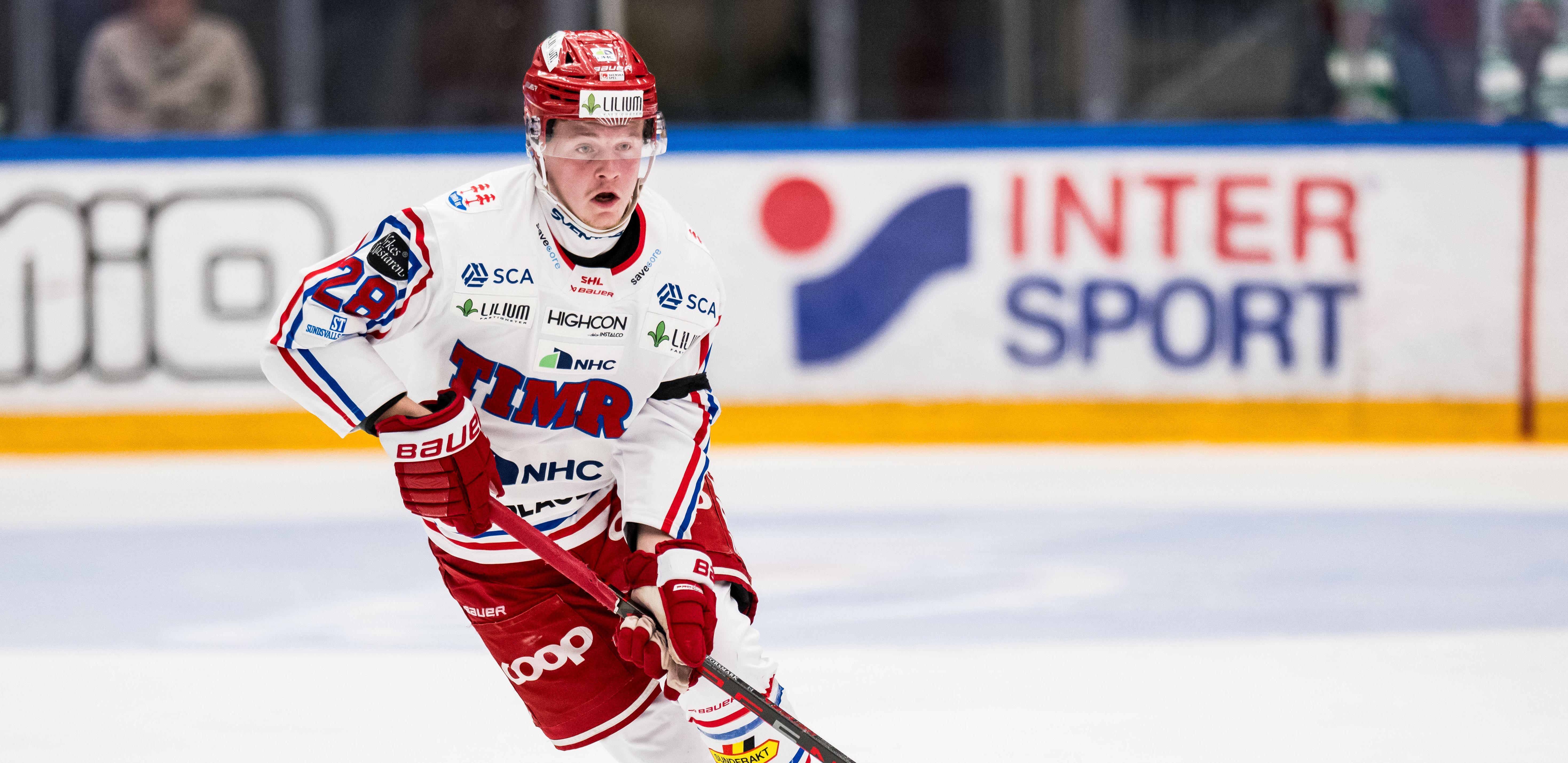 SHL-klubben har visat stort intresse för back i seriekonkurrenten