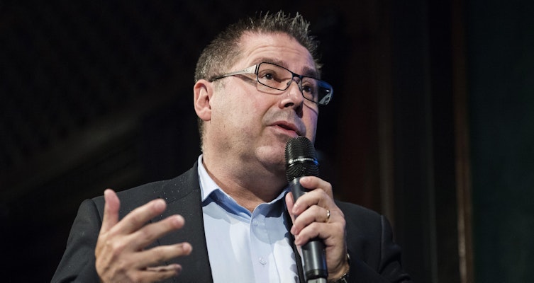 HockeyAllsvenskan hjälper klubbarna ekonomiskt - bidrar med en halv miljon kronor per klubb